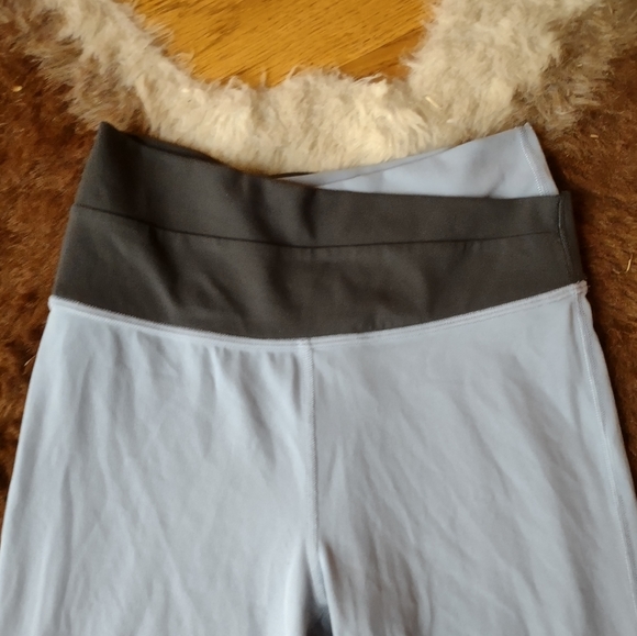 Lululemon Throwback Astro Pant in Chambray / Graphite Grey - Picture 6 of 9